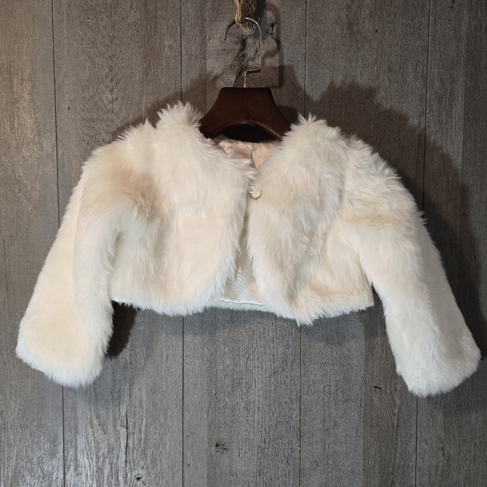Gymboree White Faux Fur Shawl 2T-3T Perfect For Holiday Winter Photo Shoot